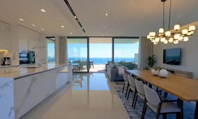 Недвижимость Четырёхкомнатная квартира в Изоле: 9