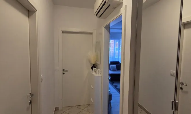 Недвижимость Двухкомнатная квартира в Копере: 9