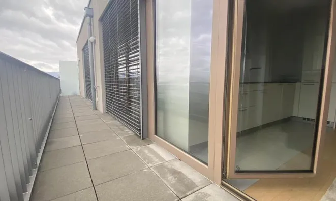 Недвижимость Attic flat 4 rooms: 3