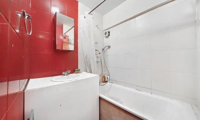 Недвижимость Yates House, Roberta Street: 3