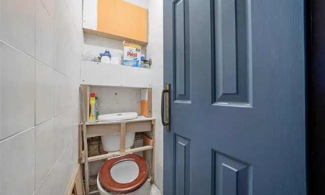 Недвижимость Yates House, Roberta Street: 4