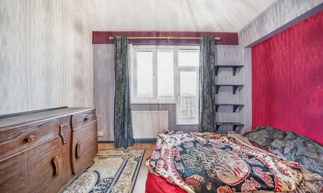 Недвижимость Yates House, Roberta Street: 16