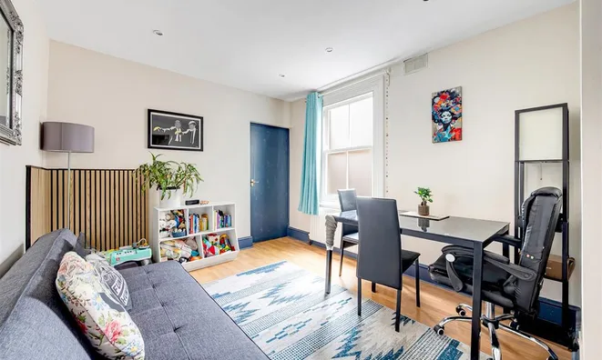 Недвижимость Goldsmith Road: 2