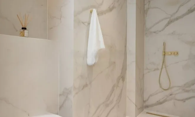 Недвижимость Трехкомнатная квартира в Центре: 13