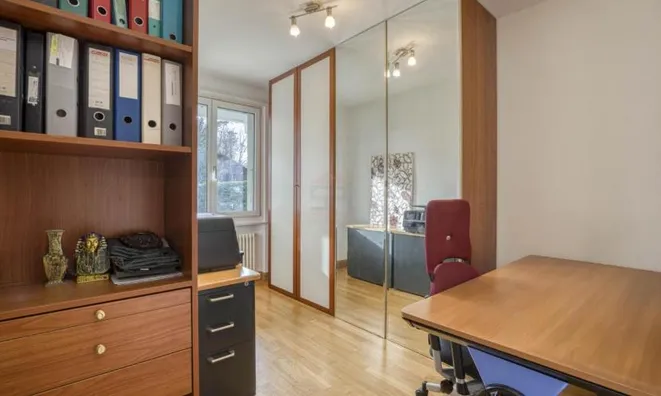 Недвижимость Single house 7 rooms: 11