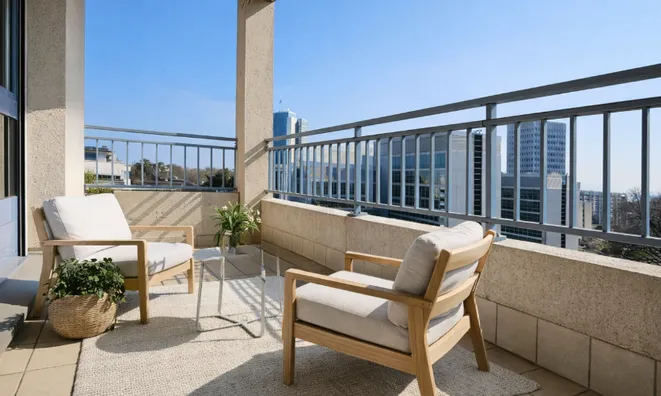 Недвижимость Apartment 6 rooms: 1