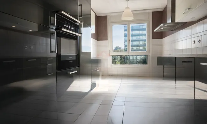 Недвижимость Apartment 6 rooms: 3