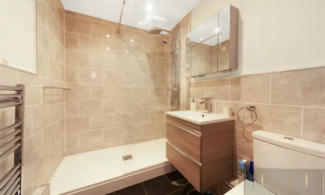 Недвижимость Donnington Road, Willesden Green: 1