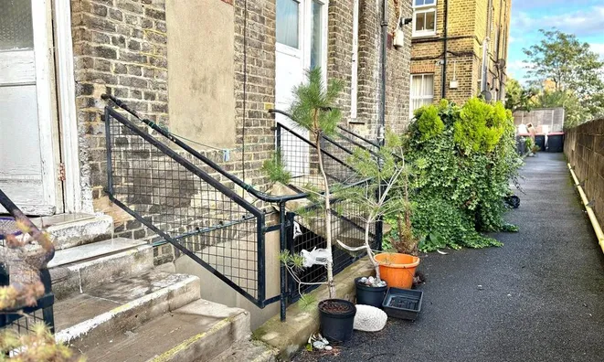 Недвижимость Talgarth Road: 10