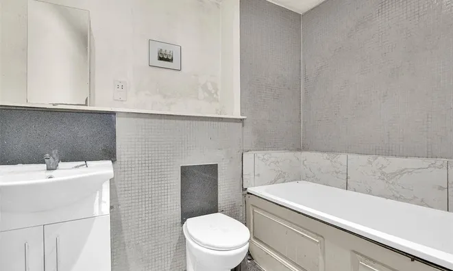 Недвижимость Bernhard Baron House, 71 Henriques Street: 1