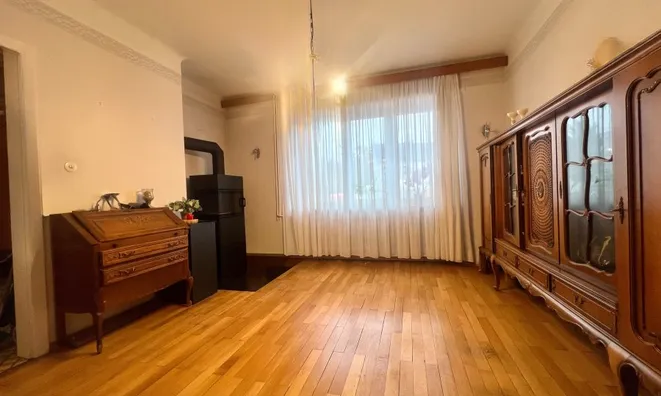 Недвижимость House 5 bedrooms for sale in Sandweiler: 5