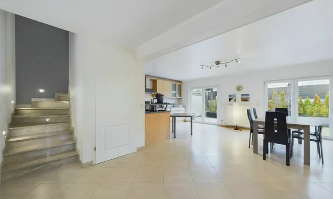 Недвижимость Semi-detached house 6 bedrooms for sale in Frisange: 6
