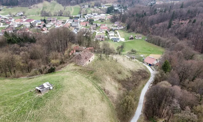 Недвижимость Земельный участок вблизи центра Рогашки-Слатины: 3