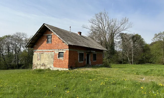 Недвижимость Земельный участок под застройку в Церовце под Бочем: 4