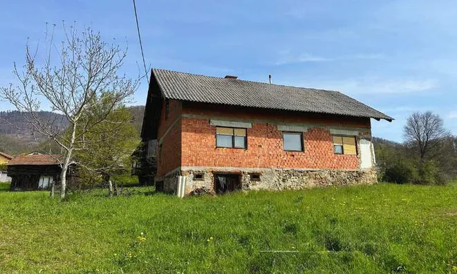 Недвижимость Земельный участок под застройку в Церовце под Бочем: 5