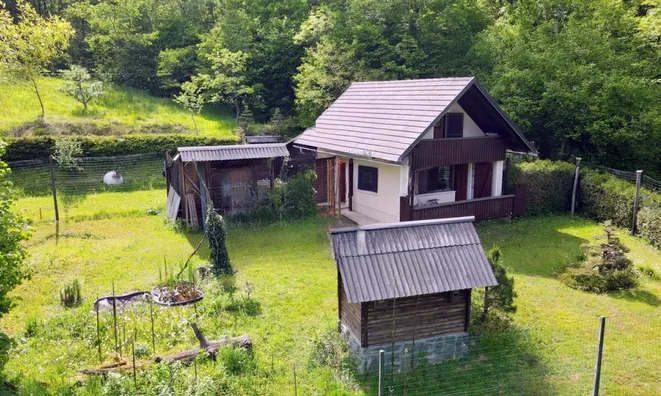 Недвижимость Дом, Равница: 2