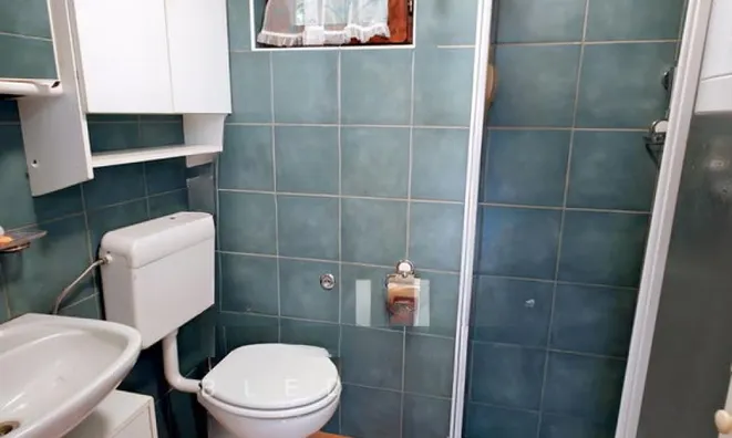 Недвижимость Дом, Равница: 24