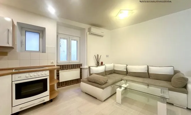 Недвижимость Однокомнатная квартира Пиран: 3