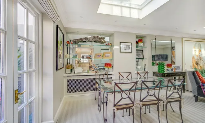 Недвижимость Farrier Walk: 9