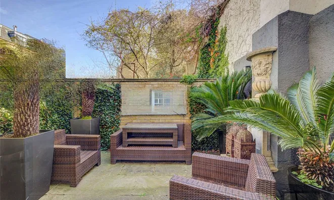 Недвижимость Farrier Walk: 10