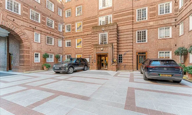 Недвижимость Swan Court, Chelsea Manor Street: 4