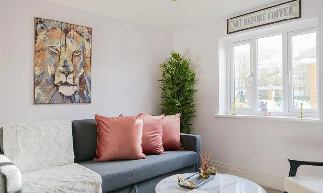 Недвижимость Bromyard Avenue: 19