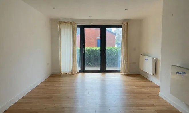 Недвижимость Cowley Road: 6