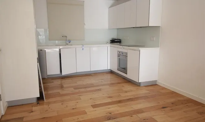 Недвижимость Cowley Road: 8