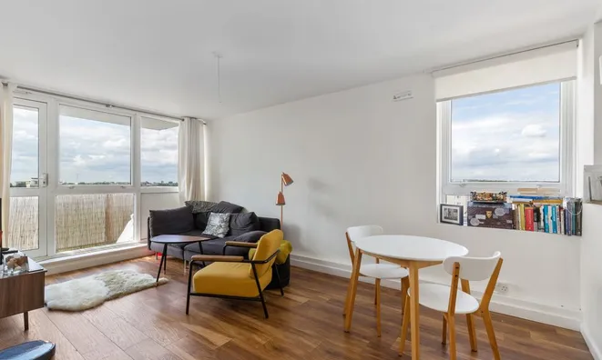 Недвижимость Stanhope Street: 7