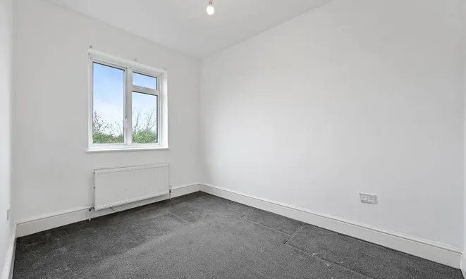 Недвижимость Gloucester Close, London, 8: 1