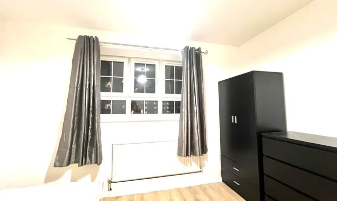 Недвижимость Falmouth Road: 10