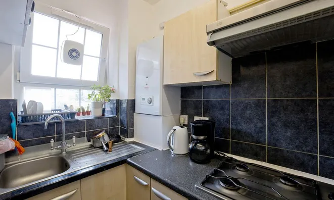 Недвижимость Falmouth Road: 14