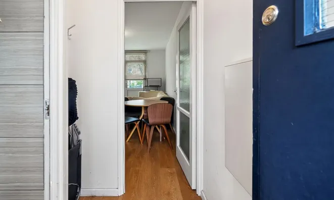 Недвижимость Dickens Estate: 9