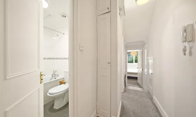 Недвижимость Kilburn Park Road, Kilburn: 2