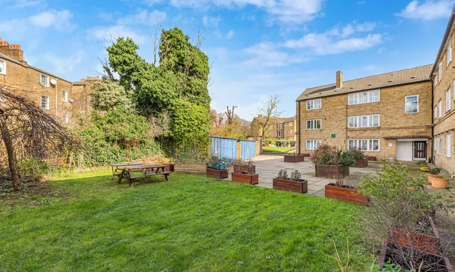 Недвижимость Agar Grove, Camden: 4