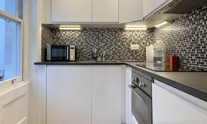 Недвижимость Gloucester Terrace: 1