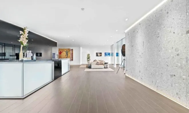 Недвижимость Apartment 5 rooms: 3