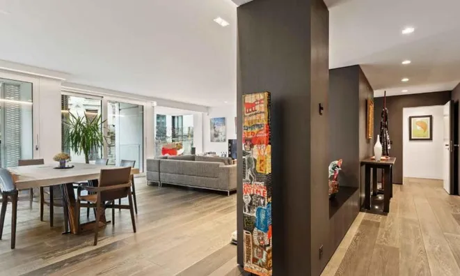 Недвижимость Apartment 5 rooms: 6