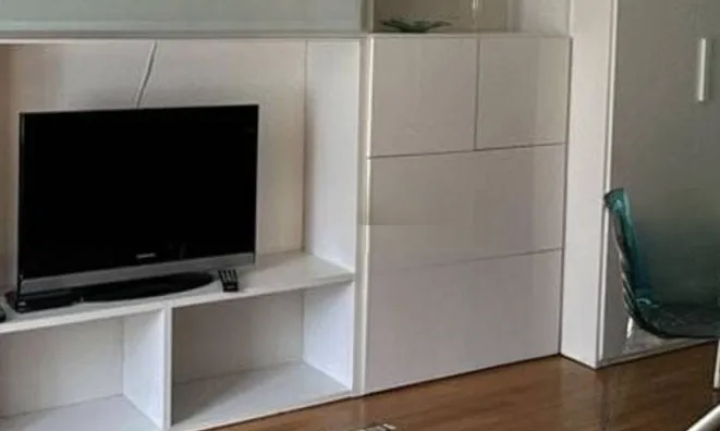 Недвижимость Двухкомнатная квартира в центре: 2