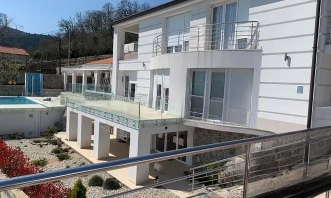 Недвижимость Семейный дом Поляне, Опатия: 2