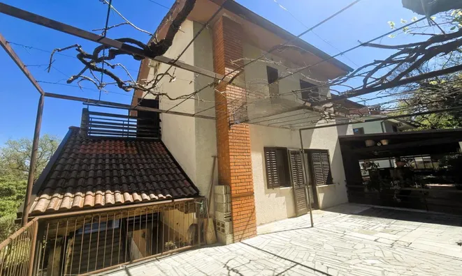 Недвижимость Дом Двойняш в Копере: 2