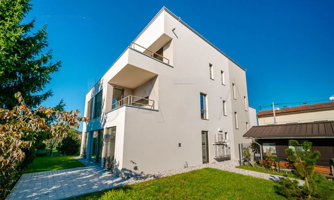 Недвижимость Квартира 5+ комнат Бежиград: 22