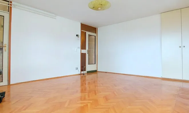 Недвижимость Квартира, 3 комнаты, Линхартова: 2