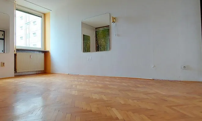 Недвижимость Квартира, 3 комнаты, Линхартова: 7