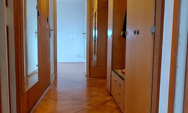 Недвижимость Квартира, 3 комнаты, Линхартова: 11