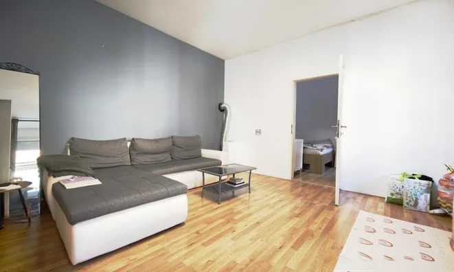 Недвижимость Квартира 2,5 комнаты Новый ЛЮБЛЯНА Центр: 2