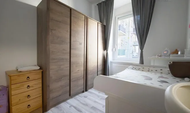 Недвижимость Квартира 2,5 комнаты Новый ЛЮБЛЯНА Центр: 4