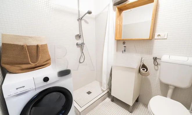 Недвижимость Квартира, 3-комн. Новый Любляна центр: 8