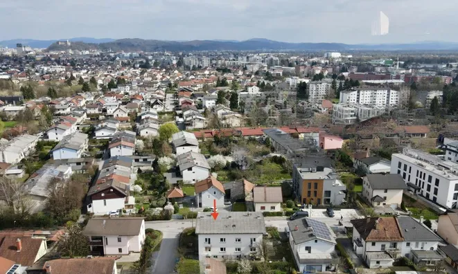 Недвижимость Квартира 3-комнатная, Ново Брдо: 15