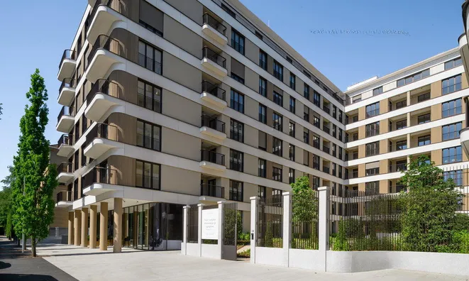 Недвижимость Квартира 4-комн. в центре: 1